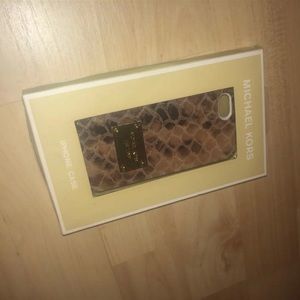 Michael Kors iPhone 6 7 8 Case NEW / NWT / NIB